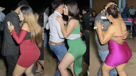 Que Bonitas Mujeres Hay En Este Baile No La Sueltes Asi Son Los Bailes