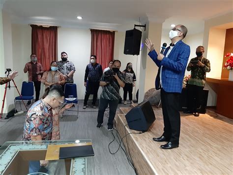 Pentahbisan Gereja Gbi Rem Daan Mogot Dan Gembala Pdt Paulus Troy