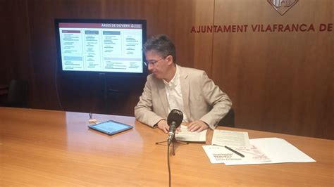 El Nou Equip De Govern De L Ajuntament De Vilafranca Es Distribueix En