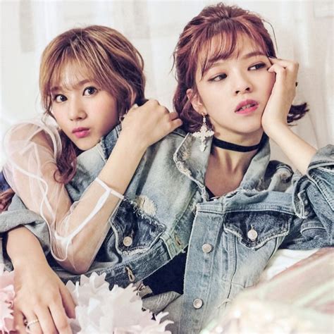 Sana And Jeongyeon Babes Kpop Girls Korean Girl Groups Korean Idol