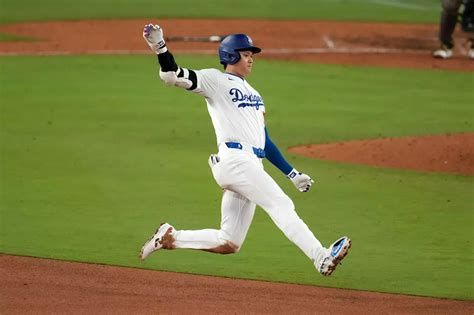 World Series News Dodgers Shohei Ohtani Injured In Game 2 United States