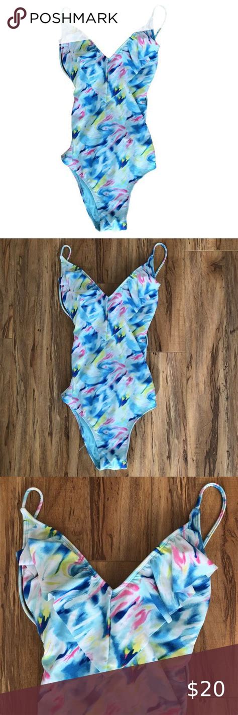 Hollister One Piece Ruffle Strappy Swimsuit Small Strappy Swimsuits