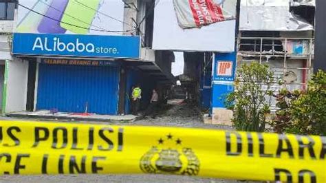 Labfor Polda Jatim Periksa Arang Dari Kebakaran Malang Plaza