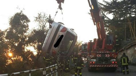 Incidente Via San Nicola A Cori Ferita Un Anziana