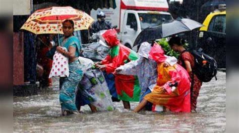 Heavy Rain Lashes Mumbai