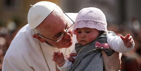 Francisco Pide Perd N Por Abusos Sexuales De Sacerdotes