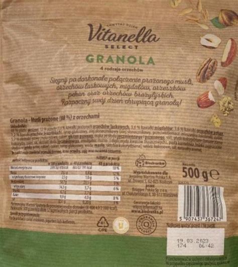 Granola 4 rodzaje orzechów Vitanella Select kalorie kJ i wartości