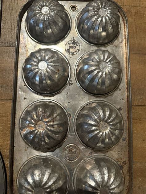 Vintage Ovenex Enco Loaf Bread Muffin Pans Starburst Grid Metal Baking