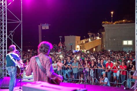 Reggio Grande Successo Per Il Rock Di Edoardo Bennato A Porto Bolaro