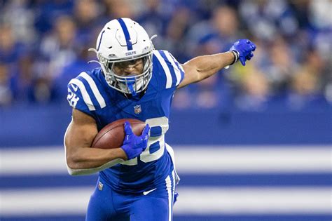 Colts Running Back Jonathan Taylor Ranked No 3 In Pffs Top 25