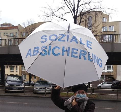 Höhere Honorare und bessere soziale Absicherung an den Berliner VHS