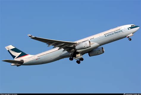 B Lar Cathay Pacific Airbus A Photo By Hin Volvo Id