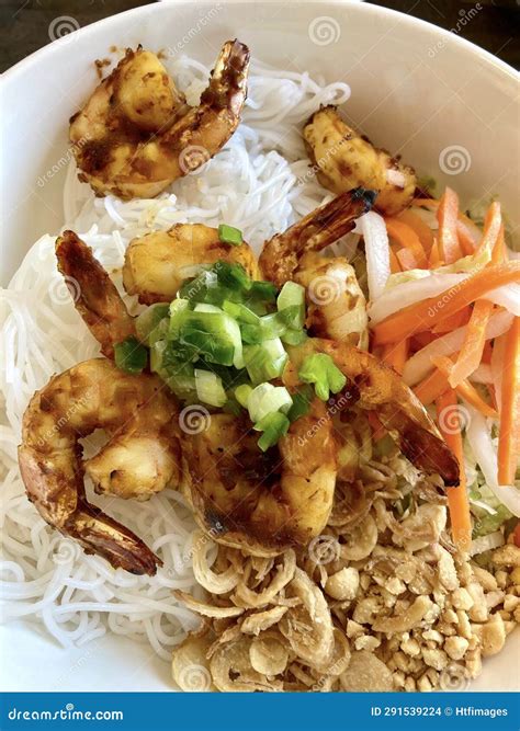 Vietnamese Grilled Shrimp with Vermicelli Noodles Stock Photo - Image ...