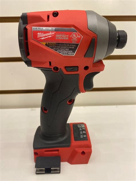 Milwaukee Drill Impact/Drill Combo Kit | USA Pawn