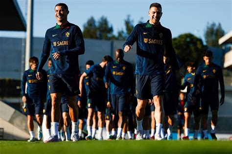Криштиану Роналду выложил фотографии из ... - Football House | 100% ...