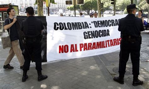 Paramilitarismo El Fenómeno Que Amenaza La Paz En Colombia