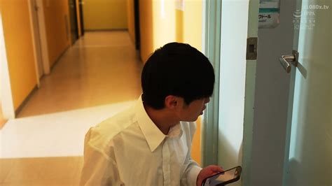 Cumshot Unleashed This Girl Is A Slut Who Wants To Have Sex At School