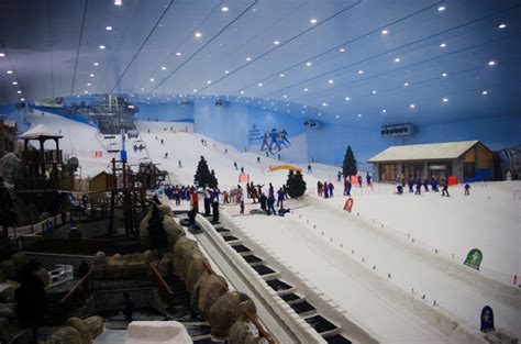 Ski Duba La Plus Grande Piste De Ski Indoor Au Monde