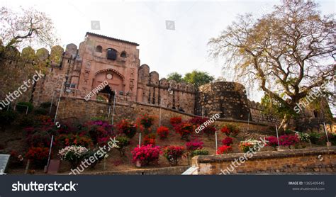 360 Jhansi Fort Image Images, Stock Photos & Vectors | Shutterstock