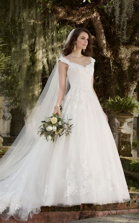 Favorite Wedding Dresses – careyfashion.com