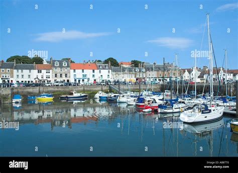 Anstruther Marina Hi Res Stock Photography And Images Alamy