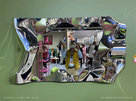 Декоративно-функциональные зеркала Wall-A | Decora Glass