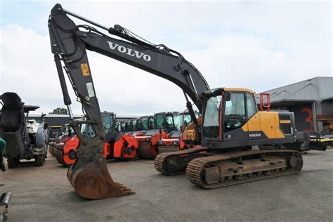 Volvo EC 220EL Tracked Excavator