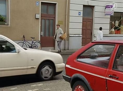 IMCDb org 1986 Volkswagen Polo Coupé Fox II Typ 86C in Lindenstraße