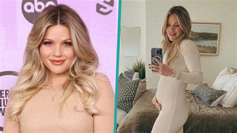 Dancing With The Stars Pro Witney Carson Reveals Sex Of Baby No