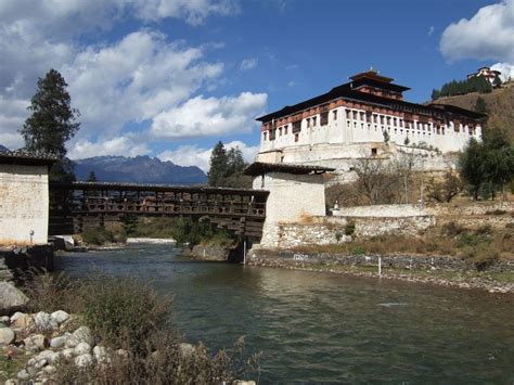 Rinpung Dzong Sights & Attractions - Project Expedition