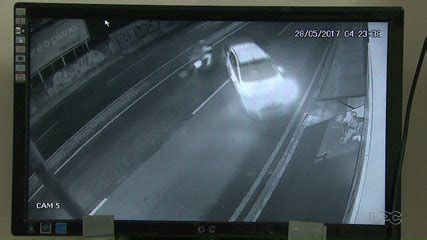 Carro Invade Loja Em Ponta Grossa Assista Campos Gerais E Sul G