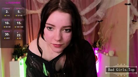 Perfect Big Booty Ass Horny Skinny Teen Teasing