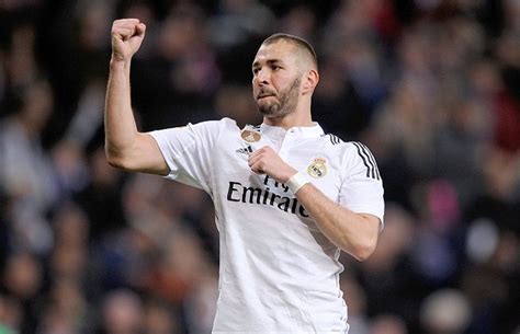 Real Madrid Sepakat Lepas Benzema Ke Arsenal