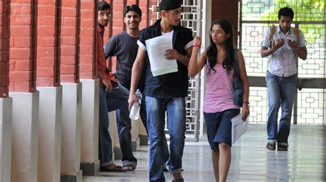 Education loan: HRD Ministry sets deadline for banks to submit interest