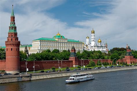 Kremlin towers Moscow Kremlin Wall Riverfront picture, Kremlin towers Moscow Kremlin Wall ...