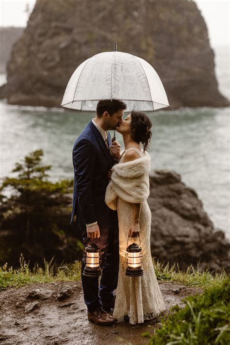 Southern Oregon Coast Elopement Adventure Elopement Photographer