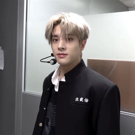 Pin by ᴗ on enhypen Jake Blonde Boys