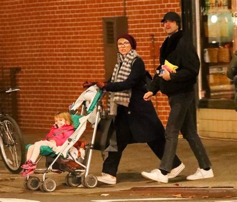 Scarlett Johansson with her daughter Rose | Scarlett johansson