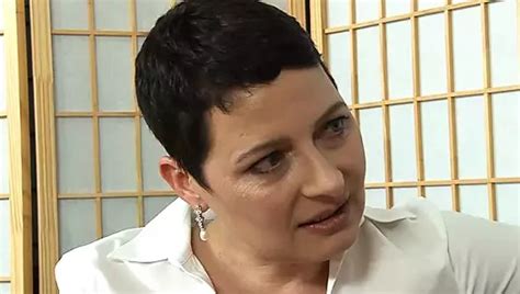 Weibliche Fotografin Verf Hrt Frau Zum Lesben Sex Casting Xhamster