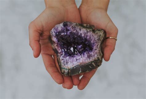 How To Use Crystals For Good Luck Wealth And Positive Energy