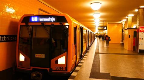 U-Bahn Berlin U-Bahnhof Jannowitzbrücke U8 - YouTube