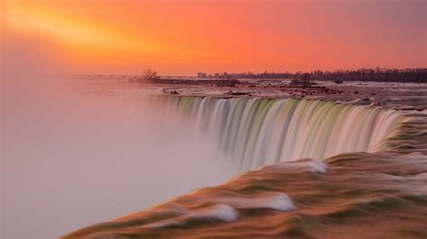 Niagara Falls at sunset - backiee