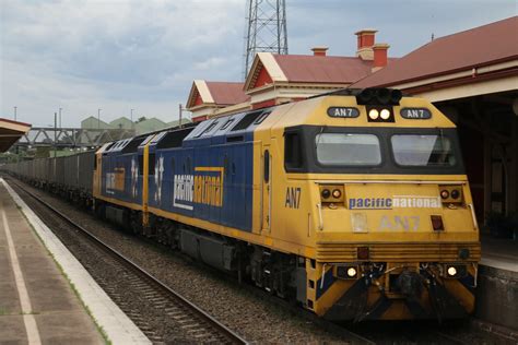 AN7 and AN2 at Goulburn. | Aaron Hazelgrove | Flickr