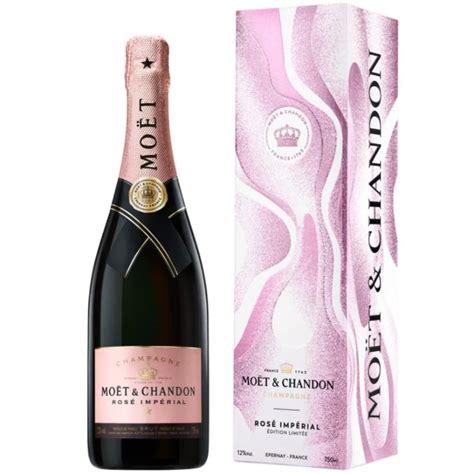 Moet Chandon Brut Rose 2023 Gift Pack Bar Keeper