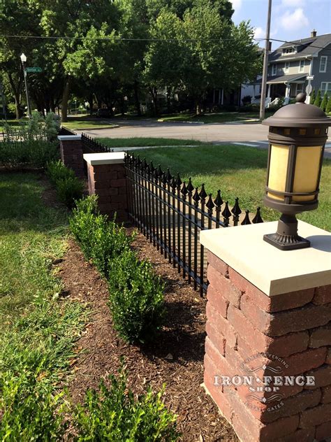 Custom Staggered Spear Style in Signature Grade Stronghold Iron | Iron