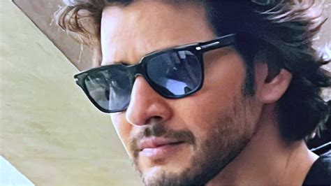 Mahesh Babu Flaunts His New Hairstyle In Latest Picture Hashtag U English