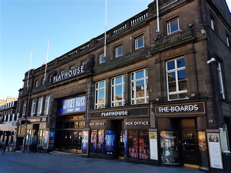 Top Dining Options Near the Edinburgh Playhouse 17
