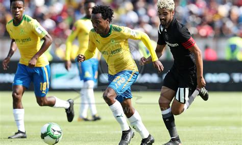 MAMELODI SUNDOWNS VS ORLANDO PIRATES, LOFTUS VERSFELD STADIUM ...