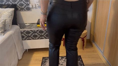 Milf Is Farting In Leather Prettyprincess Clips Sale