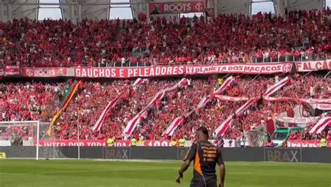 Diário das Torcidas on Twitter Torcida Guarda Popular apoiando o